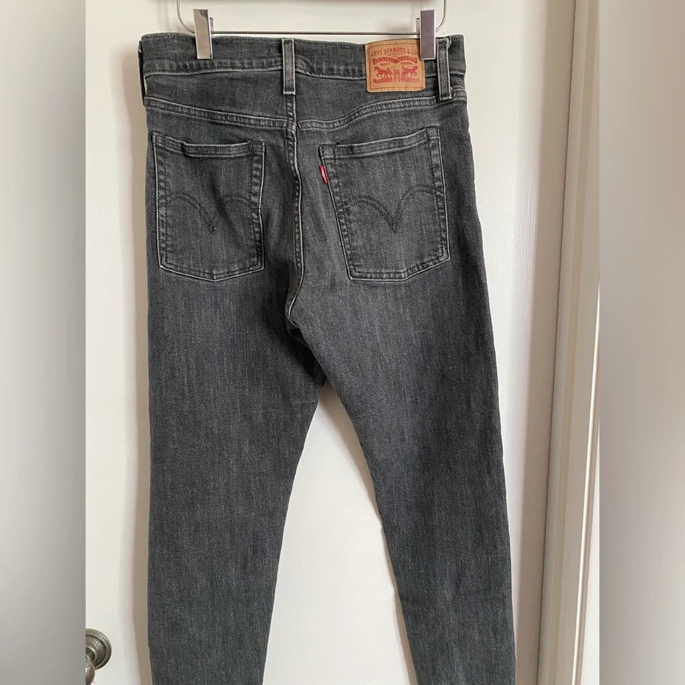 Levi's Women's Black Wedgie Skinny Jeans - Picture 4 of 5